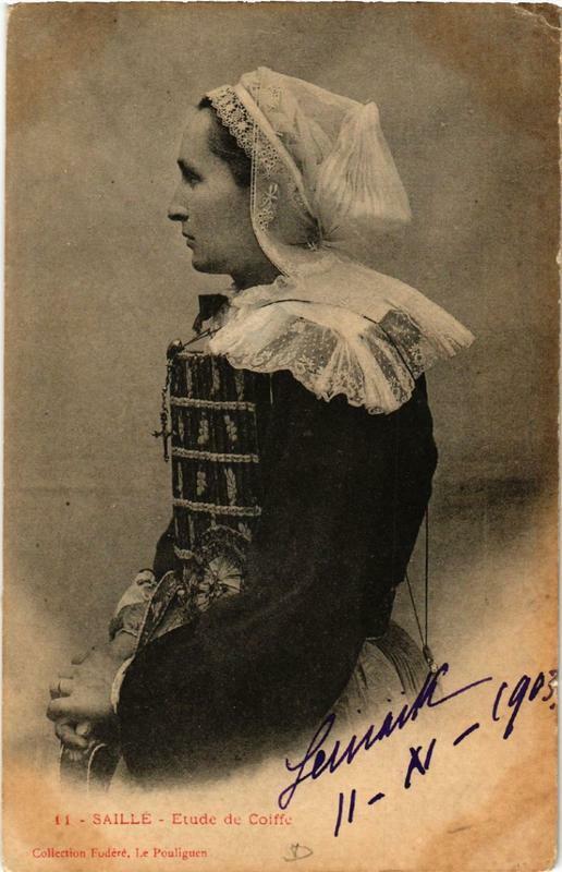 Carte postale ancienne Saille Etude de Coiffe