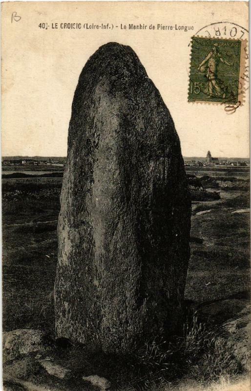 Carte postale ancienne Le Croisic Le Menhir de Pierre-Longue au Croisic