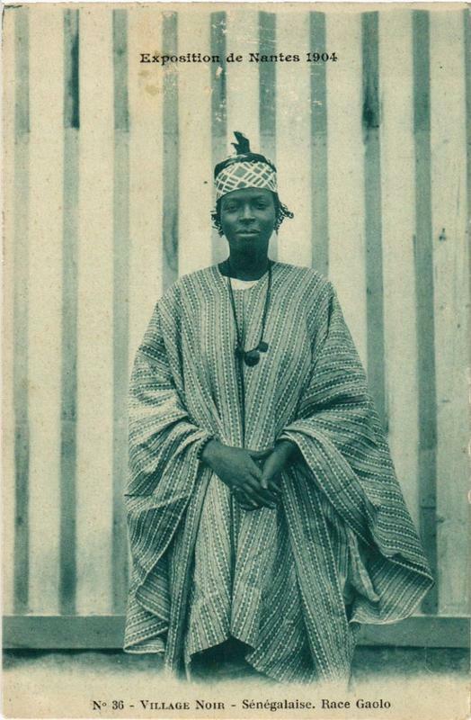 Carte postale ancienne Nantes Village Noir - Senegalaise. Race Gaolo à Nantes