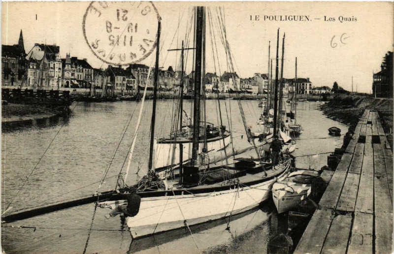Carte postale ancienne Le Pouliguen Les Quais au Pouliguen
