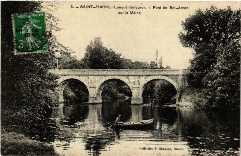 Carte postale ancienne Saint-Fiacre Pont de Bel-Abord sur la Maine