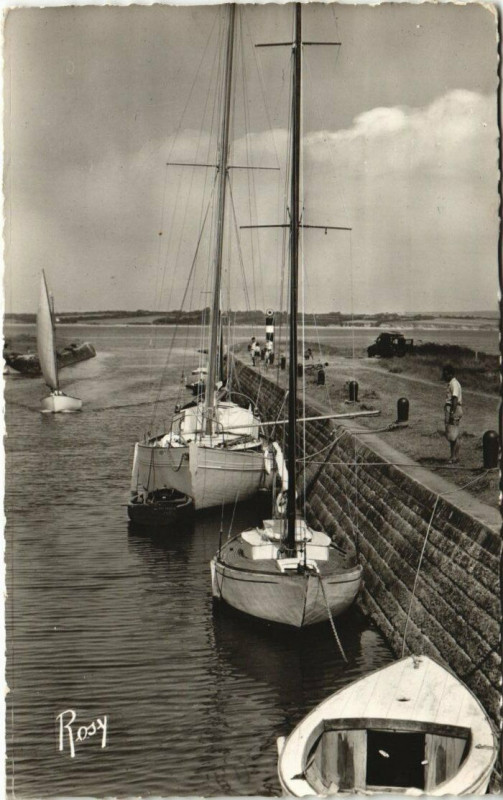 Carte postale ancienne Mesquer Le Port à Mesquer