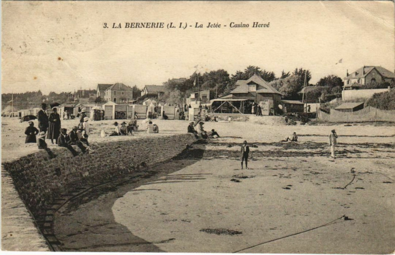 Carte postale ancienne La Berneire La Jetée Casino Herve