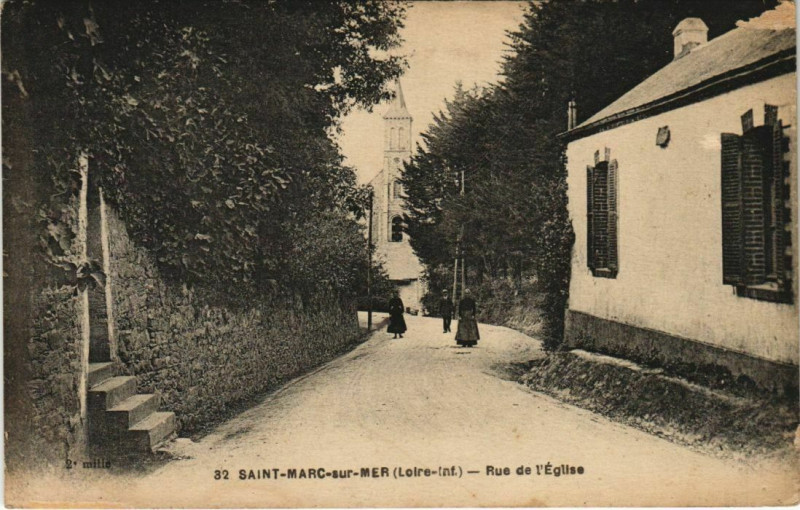 Carte postale ancienne Saint-Marc-sur-Mer Rue de l'Eglise