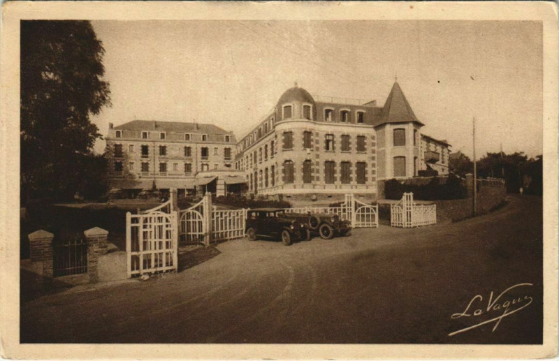 Carte postale ancienne Pornic L'Hotel de la Plage et du Golf à Pornic