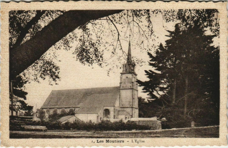 Carte postale ancienne Les Moutiers l'Eglise