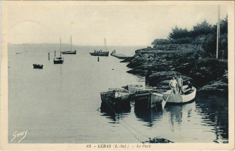 Carte postale ancienne Lerat Le Port