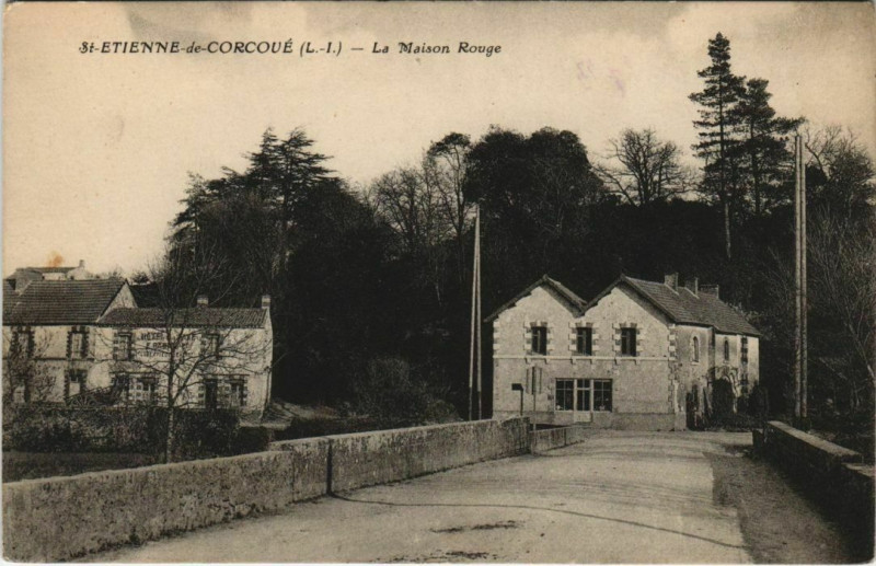 Carte postale ancienne Etienne de Corcoue La Maison Rouge à Rougé