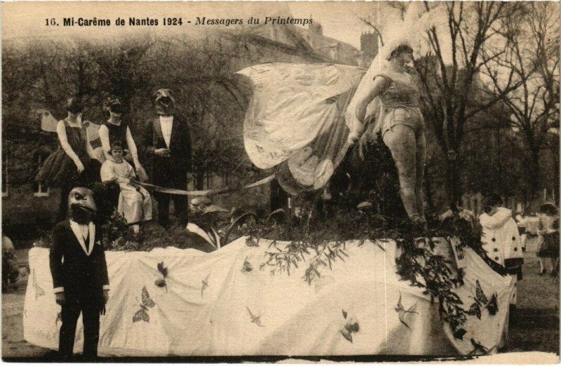 Carte postale ancienne Nantes Mi-Careme 1924 à Nantes