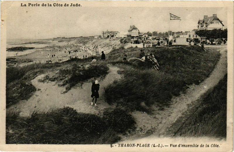 Carte postale ancienne Tharon-Plage Vue d'ensemble de la Coté à Vue
