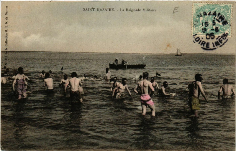 Carte postale ancienne Saint-Nazaire - La Baignade Militaire à Saint-Nazaire