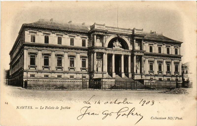 Carte postale ancienne Nantes - Le Palais de Justice à Nantes