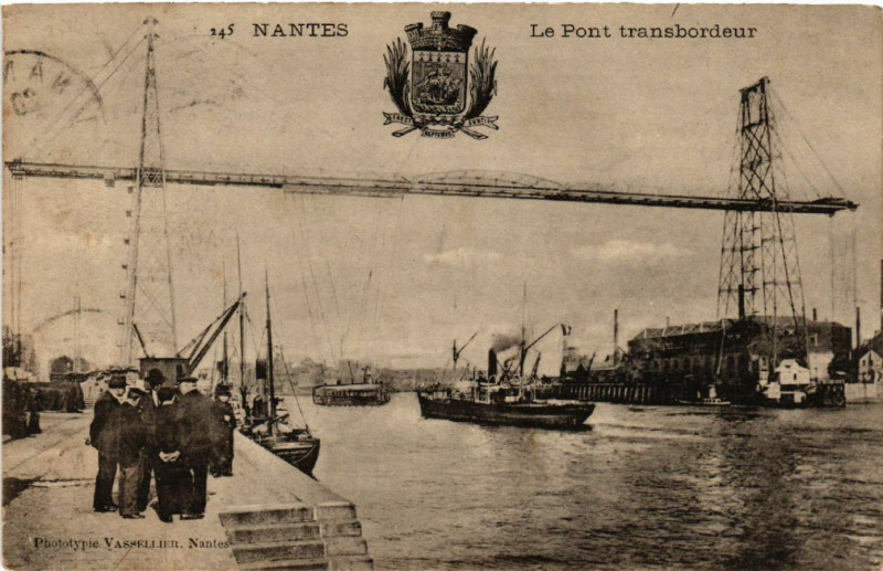 Carte postale ancienne Nantes - Le Pont transbordeur à Nantes