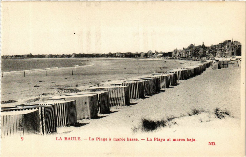 Carte postale ancienne La Baule - La Plage a maree basse - La Plays al mares beja