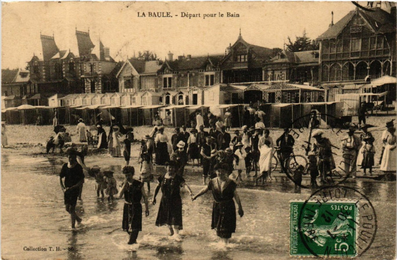 Carte postale ancienne La Baule - Depart pour le Bain