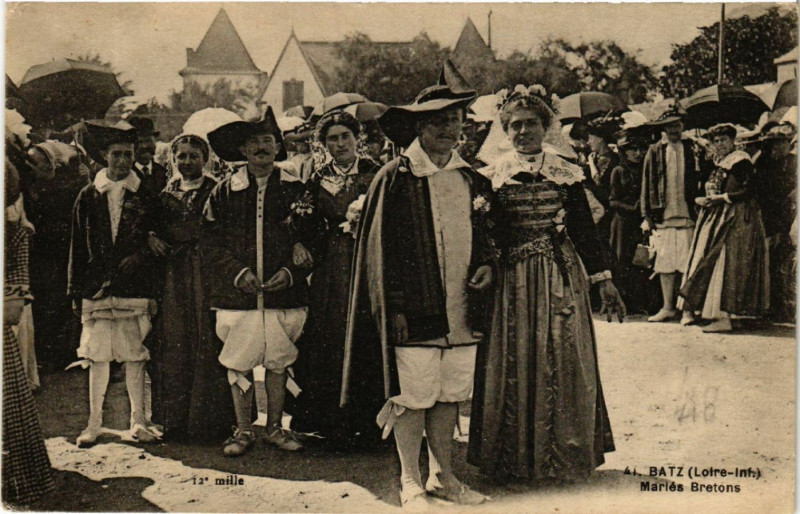 Carte postale ancienne Batz (Loire-inf.) - Maries Bretons