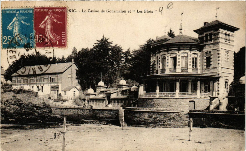 Carte postale ancienne ... Le Casino de Gourmalon et Les Flots