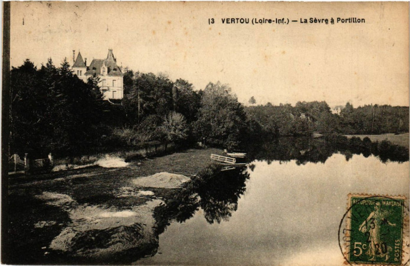 Carte postale ancienne Vertou (Loire-inf.) - La Sevre a Portillon à Vertou