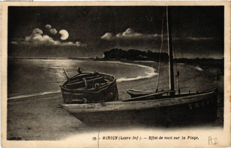 Carte postale ancienne Mindin (Loire-inf.) -Effet de nuit sur la Plage