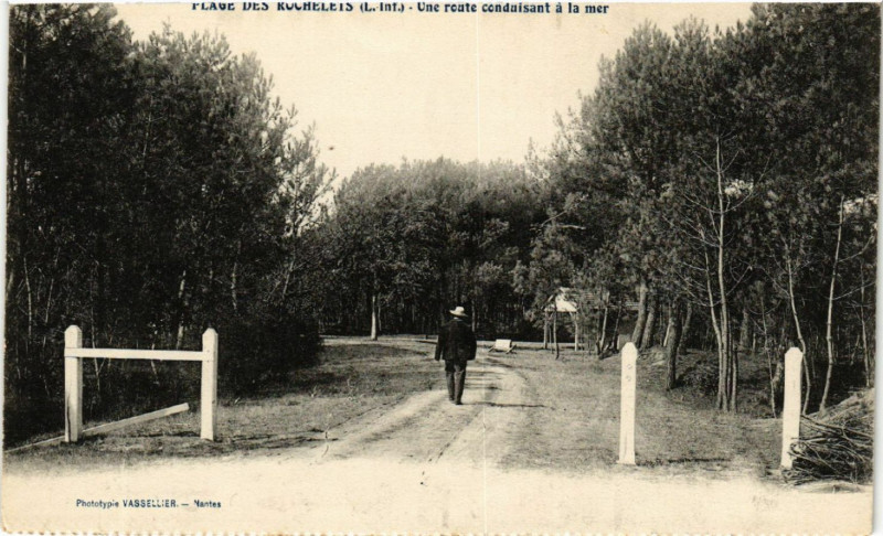 Carte postale ancienne Flage des Rochelets (L.-Inf.) - Une route conduisant a la mer