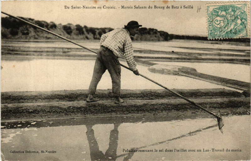 Carte postale ancienne De Saint-Nazaire-au-Croisic -Marais Salante du Bourg de Batz a ... à Saint-Nazaire