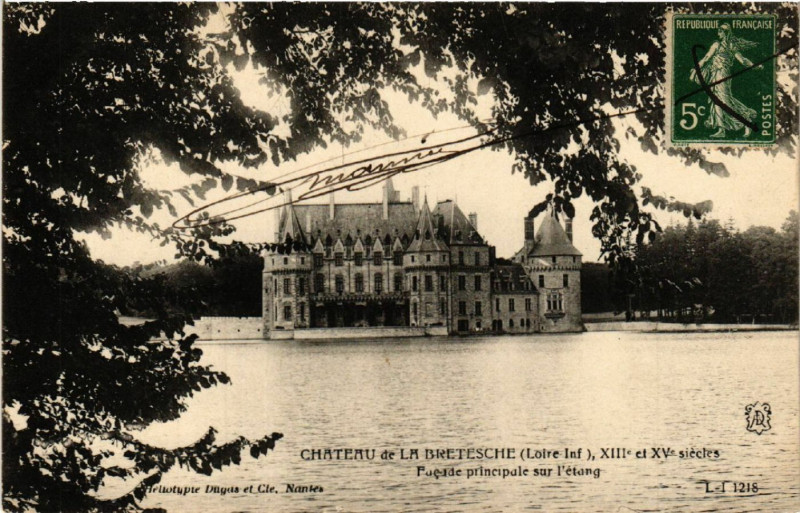Carte postale ancienne Chateau de la Bretesche (Loire-inf.) Xiii et Xv siecles -Facade