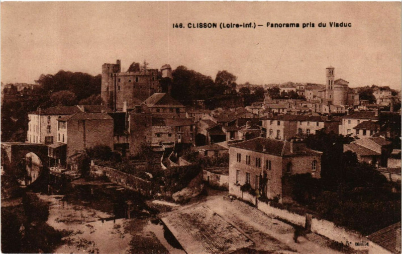 Carte postale ancienne Clisson (Loire-Inf.)- Panorama pris du Viaduc à Clisson