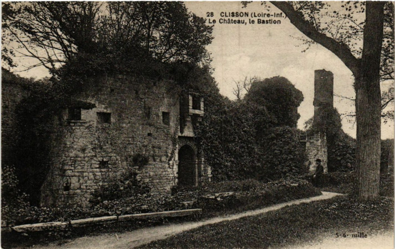 Carte postale ancienne Clisson (Loire-Inf.) - Le Chateau, le Bastion à Clisson