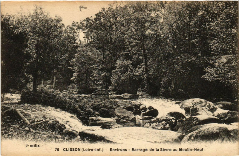 Carte postale ancienne Clisson (Loire-Inf.) - Environs -Barrage de la Sevre au Moulin-Neuf à Clisson