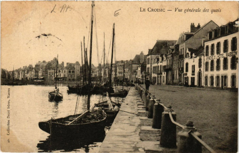 Carte postale ancienne Le Croisic - Vue generale des quais au Croisic