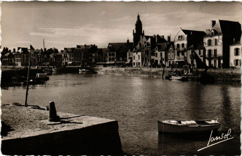 Carte postale ancienne La Cote d'Armour - Le Croisic. Le Port au Croisic