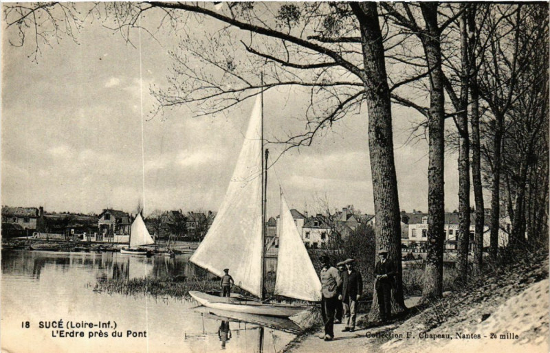 Carte postale ancienne Suce (Loire-Inf.) - L'Erdre pres du Pont