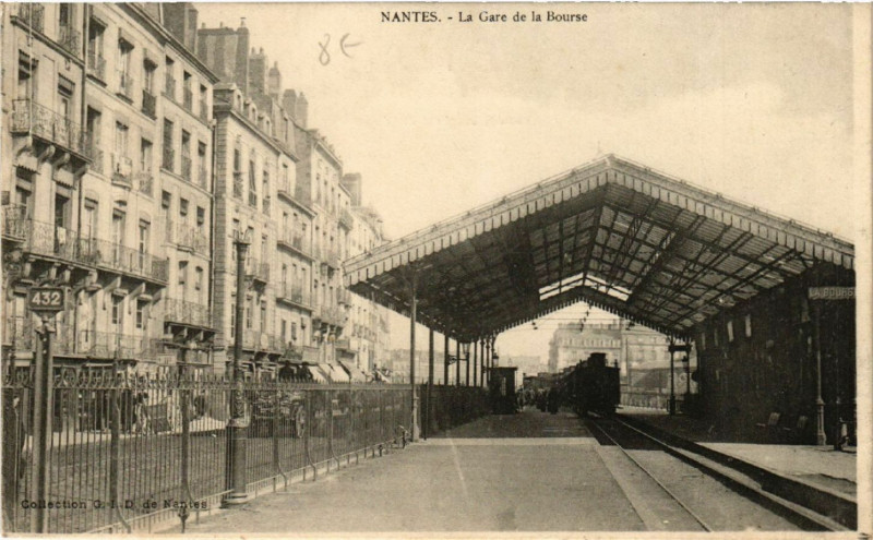 Carte postale ancienne Nantes - La Gare de la Bourse à Nantes