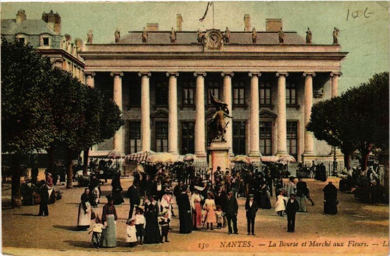 Carte postale ancienne Nantes - La Bourse et Marche aux Fleurs à Nantes