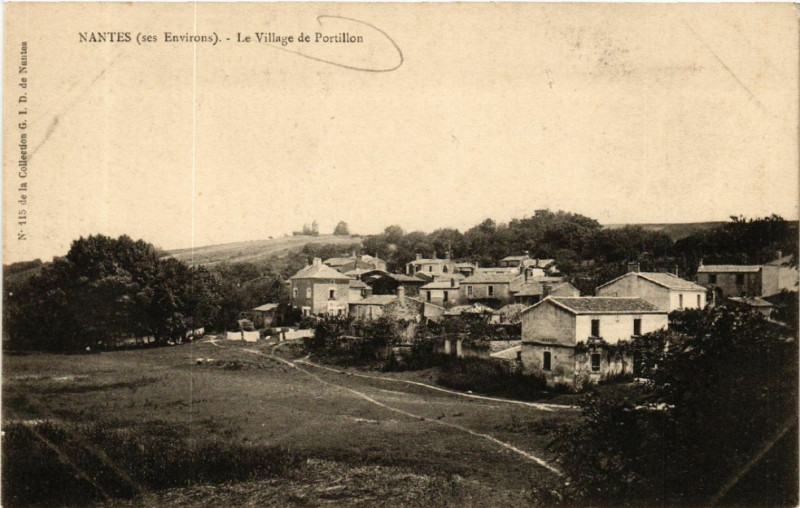 Carte postale ancienne Nantes (ses Environs) -Le Village de Portillon à Nantes
