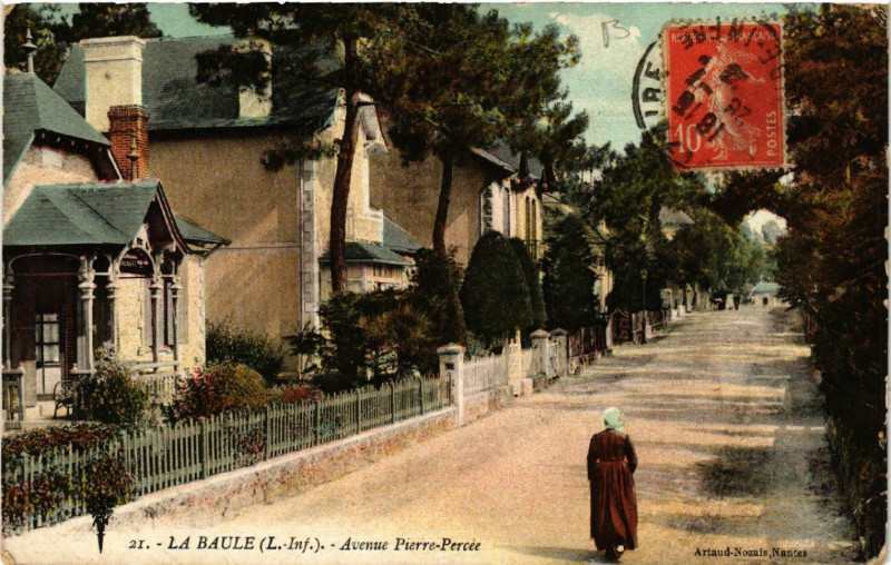 Carte postale ancienne La Baule (L.-Inf.) - Avenue Pierre-Percee