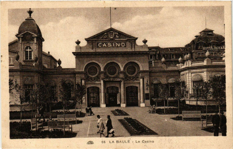 Carte postale ancienne La Baule - Le Casino