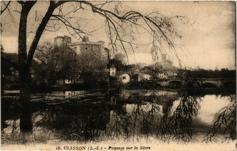 Carte postale ancienne Clisson (L.-I.) - Paysage sur la Sevre à Clisson