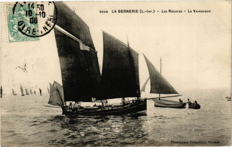 Carte postale ancienne La Bernerie - Les Regates - Le Vainqueur