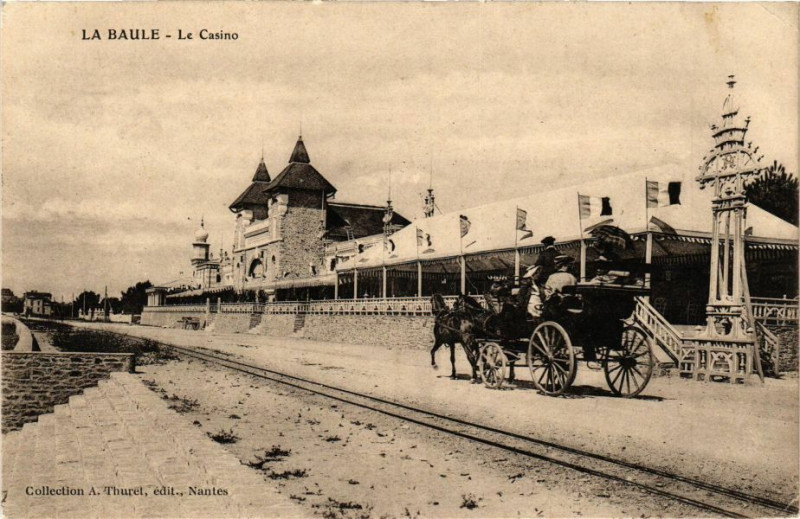 Carte postale ancienne La Baule - Le Casino
