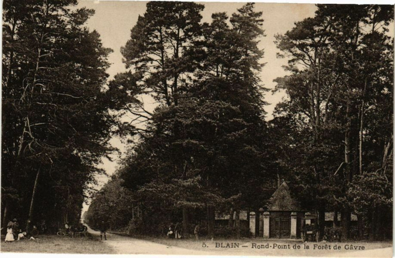 Carte postale ancienne Blain - Rond-Point de la Foret de Gavre à Blain