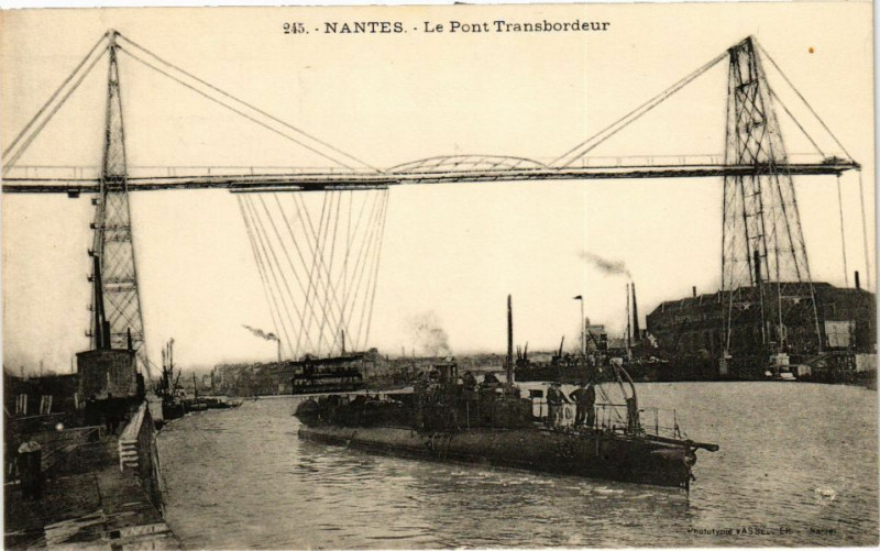 Carte postale ancienne Nantes - Le Pont Transbordeur à Nantes