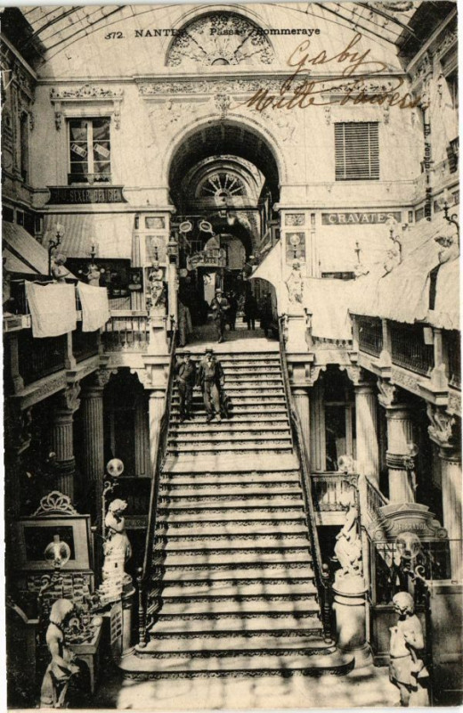 Carte postale ancienne Nantes - Palace Rommeraye à Nantes