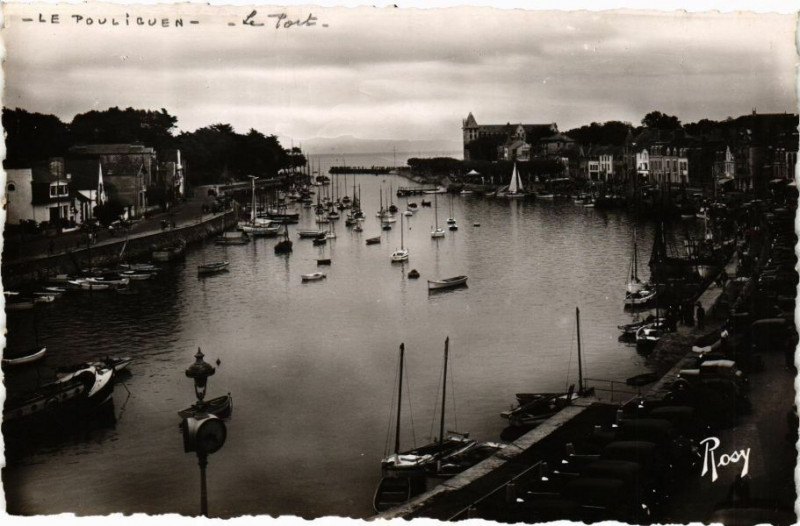 Carte postale ancienne Le Pouliguen-Le Port entrée des Quais Benoit et Jules - Sandeau au Pouliguen