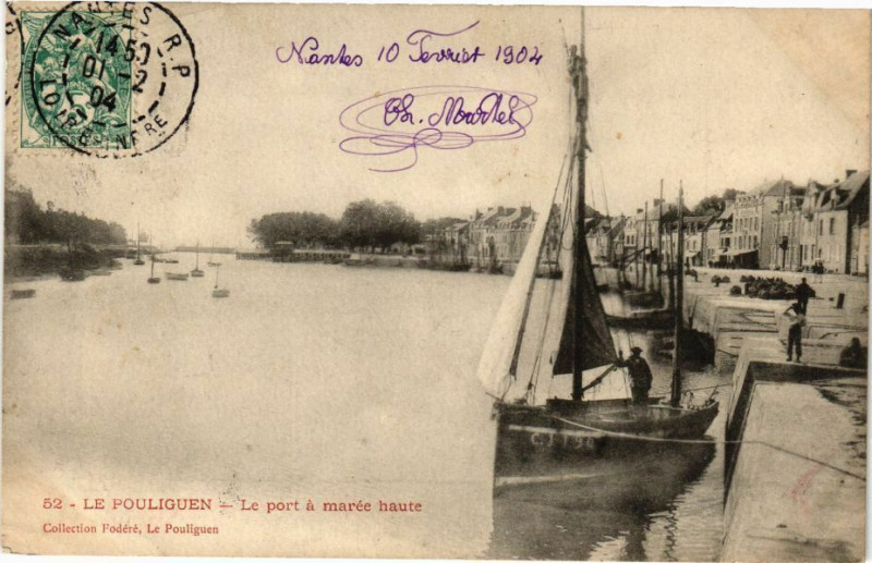 Carte postale ancienne Le Pouliguen - Le port a marée haute au Pouliguen