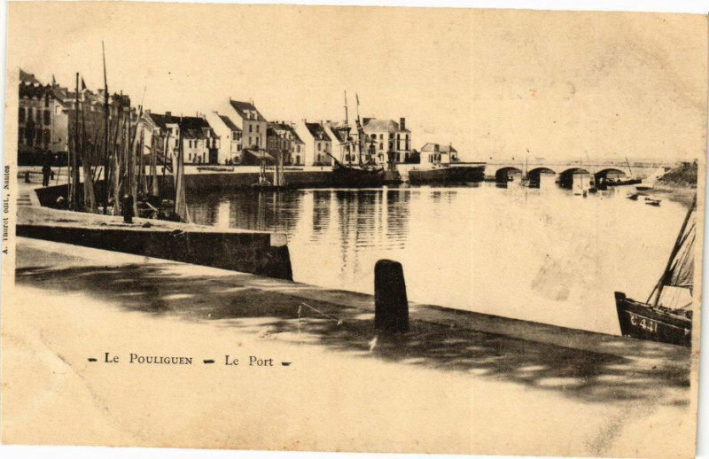 Carte postale ancienne Le Pouliguen - Le Port au Pouliguen