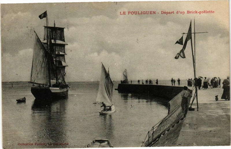 Carte postale ancienne Le Pouliguen - Départ d'up Brick-goelette au Pouliguen