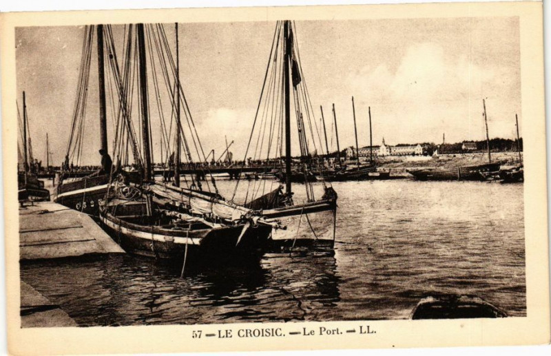 Carte postale ancienne Le Croisic - Le Port au Croisic