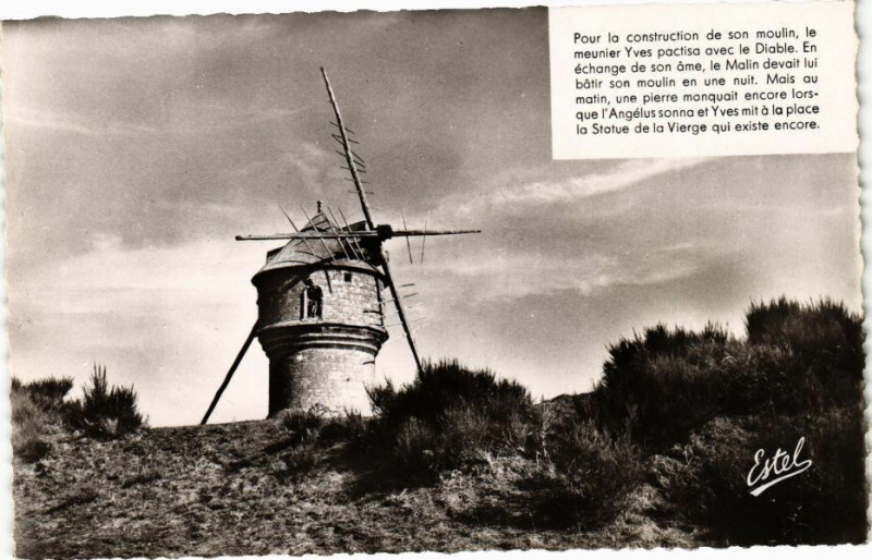 Carte postale ancienne Guerande - Le Moulin du Diable - Devil's Mill à Guérande