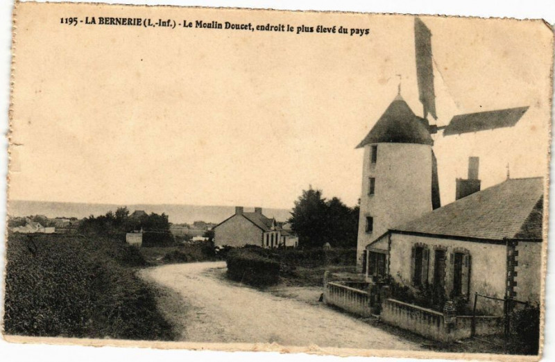 Carte postale ancienne La Bernerie - Le Moulin Deucet endroit le plus eleve...
